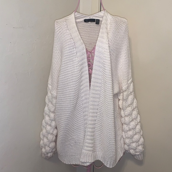 Femme Sweaters - -Femme by Design white/ivory sweater cardigan- Medium